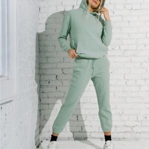ZYIA (SET) Muted Mint Relaxation Hoodie And Sweats